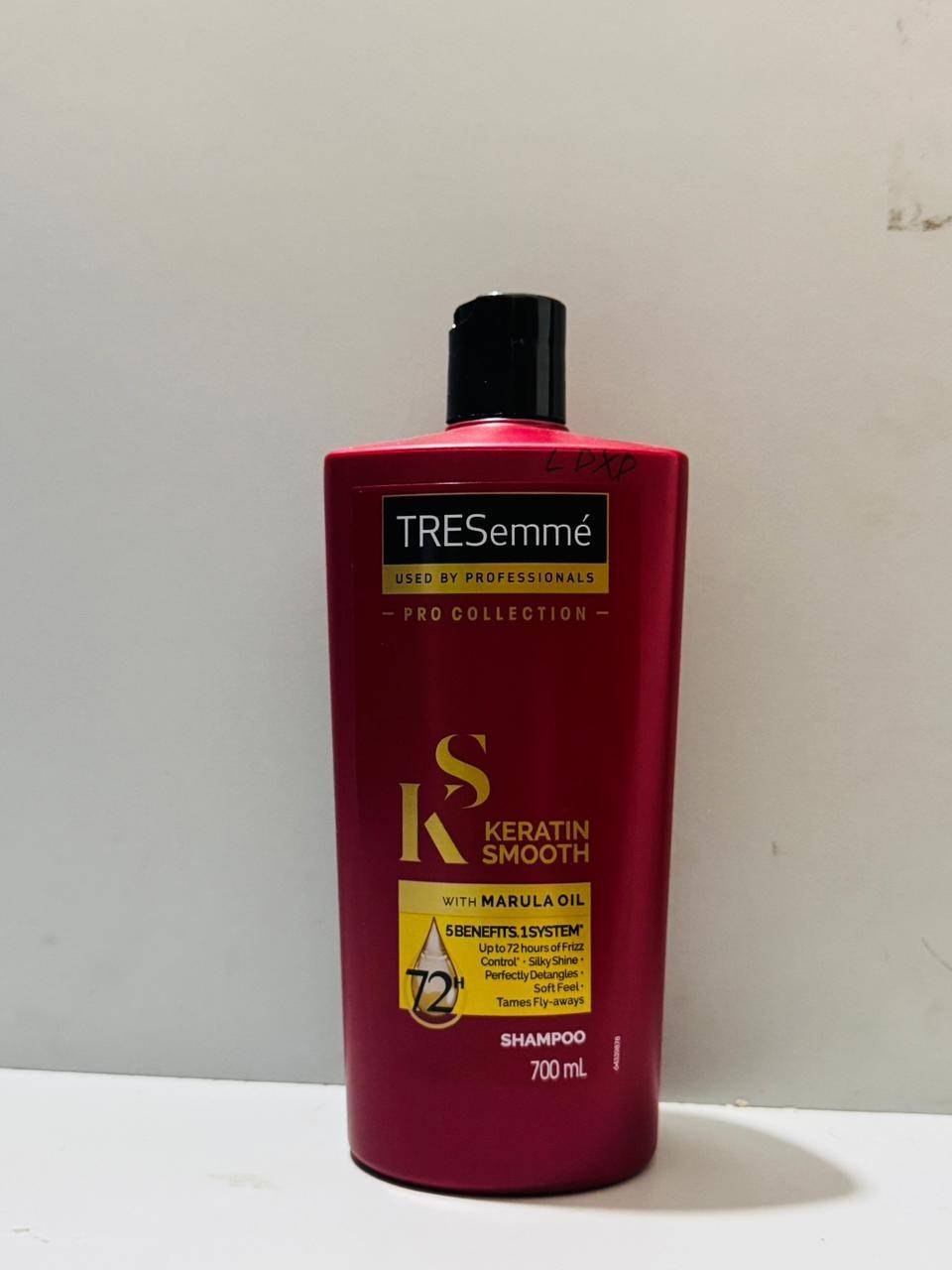 ট্রিসেমি কেTRESemmé Keratin Smooth Shampoo 685ml/700ml